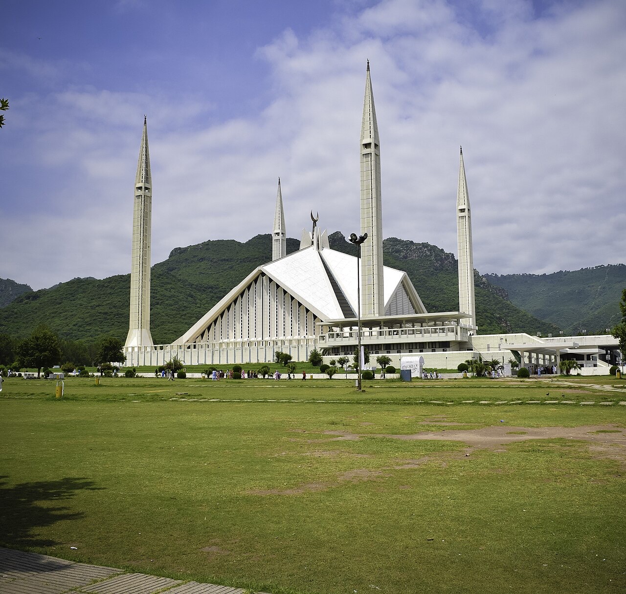 Shah Faisal Mosque in Islamabad