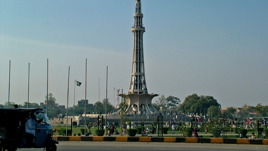 Minar-e-Pakistan tower in Greater Iqbal Park, Lahore